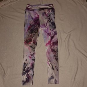 Pink marble leggings